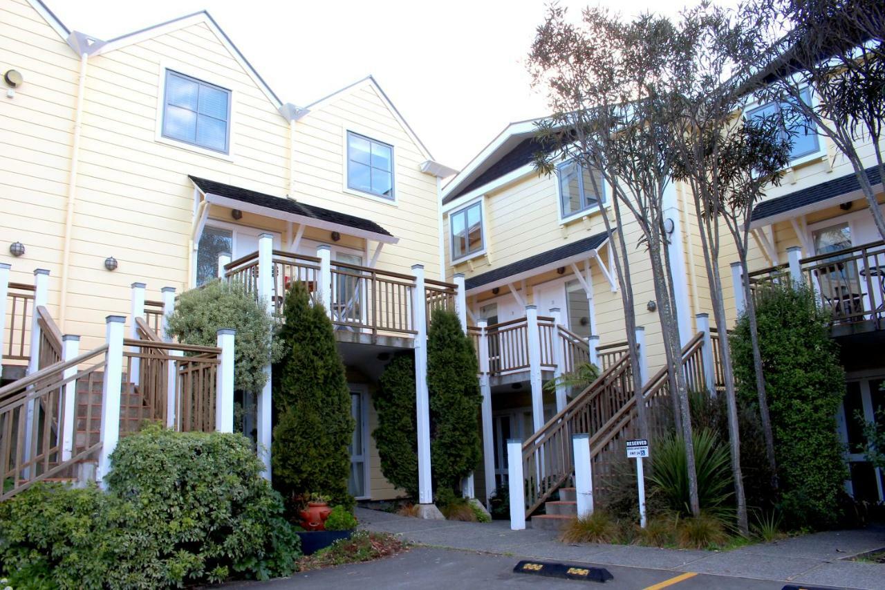 Bruce Waterfront Apartments Akaroa Exterior foto